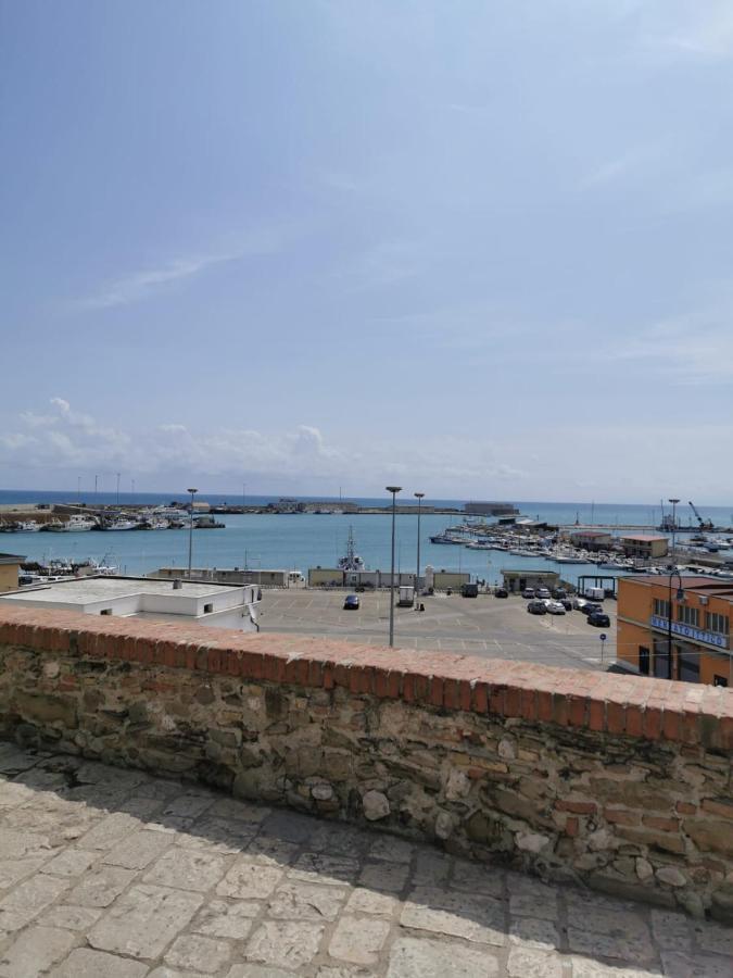 La Stanza Nel Borgo Apartment Termoli Exterior foto